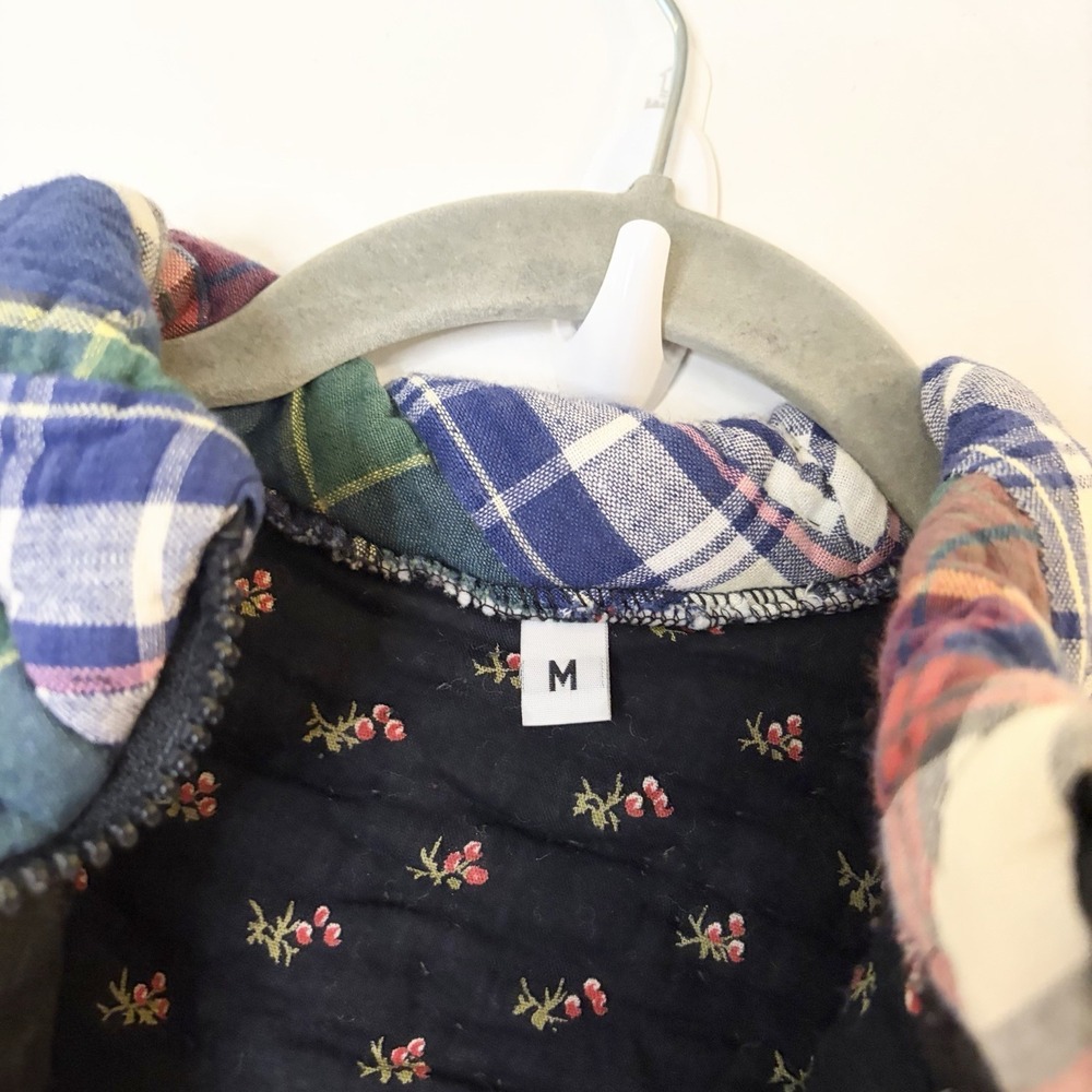 Vintage Handmade Quilt Patchwork Quilted Jacket Full Zip Pockets Plaid Floral M - Picture 6 of 6